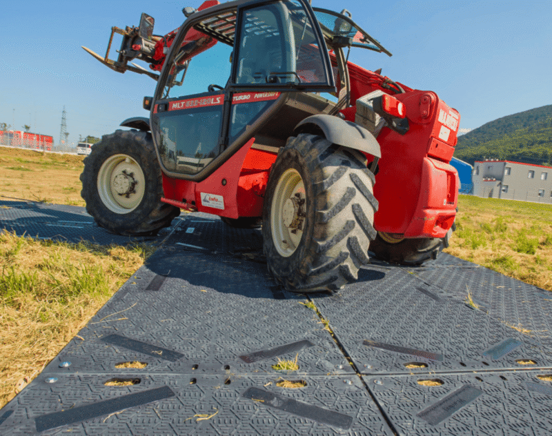 TempoTrax Heavy Duty markskyddsplattor i 100 % återvunnen HDPE