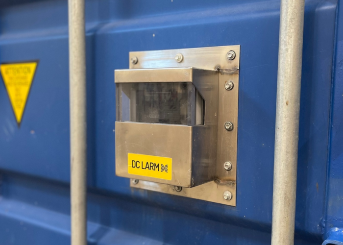 containerlarm med radar monterat på container