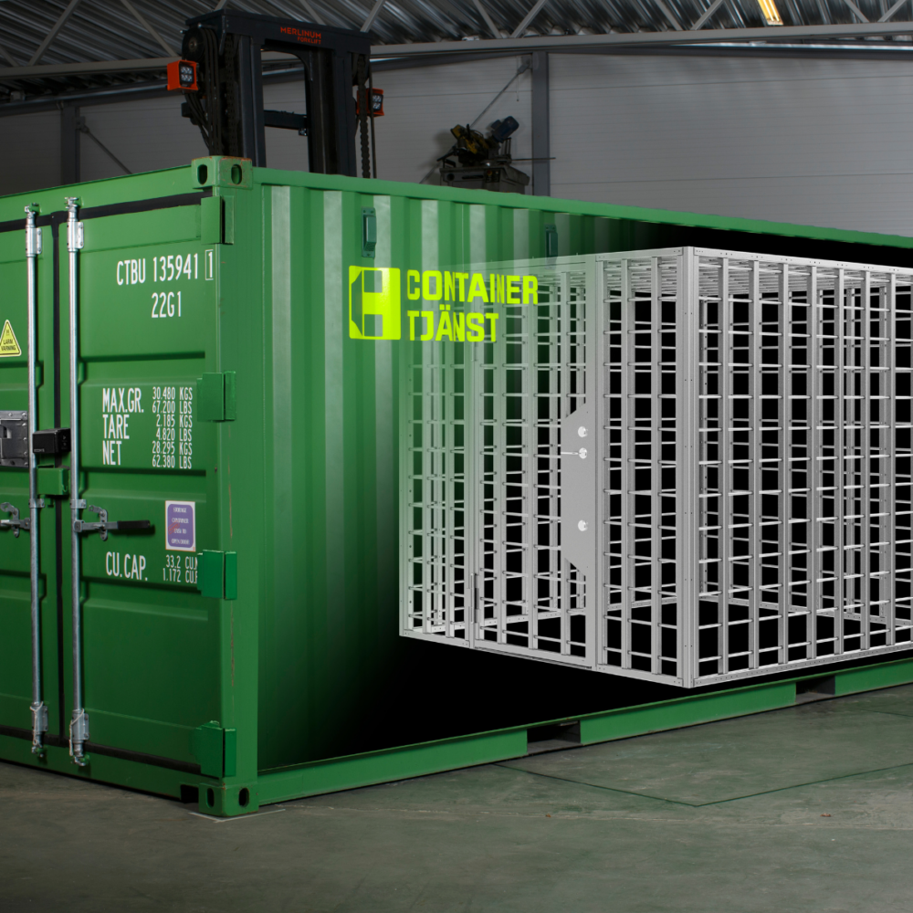 Containertjänst grön säkerhetscontainer 20 fot med 10 fot säkerhetsbur ferrapod gallerbur med containerlarm, låsbom och gångjärnskydd